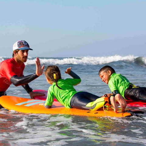 activites-enfants-surf-camping-erreka.jpg